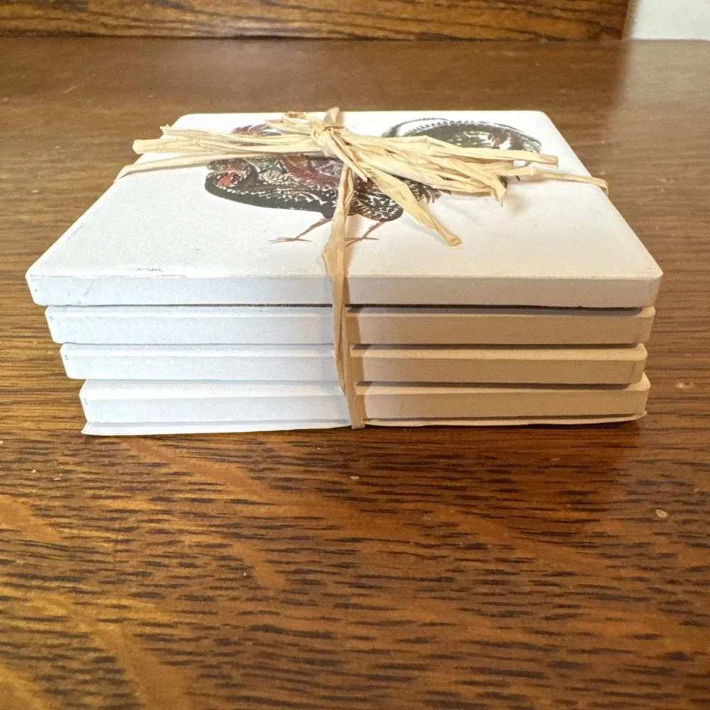 PPD HELEN AHPORNSIRI  Provençal Dolomite Coaster Set Rooster & Bee